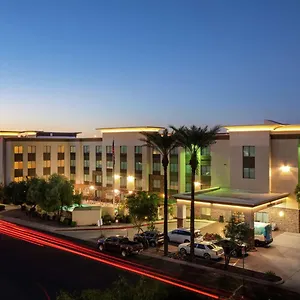 *** Hotel Hampton Airport North USA